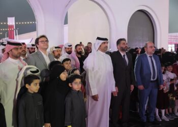 وزير الثقافة يبحث تعزيز التعاون الثقافي مع هيئة متاحف قطر