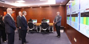 وزير الاتصالات يفتتح مقر مركز مراقبة الطيف الترددي بالجيزة