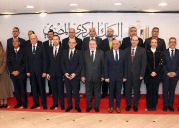 إطلاق مبادرة مصر معاكم لرعاية أبناء الشهداء والمصابين القصر