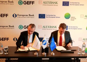 بنك الإسكندرية والأوروبي لإعادة الإعمار يدعمان التمويل الأخضر بمصر بـ20 مليون دولار