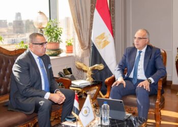 وزير الري ومحافظ جنوب سيناء يبحثان موقف مشروعات الموارد المائية بالمحافظة