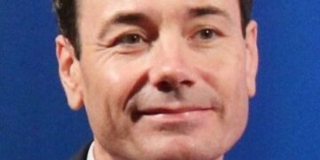 تمكين العلم والابتكار ودحض الأيديولوجيات من أجل سياسات وتشريعات أكثر ذكاءً