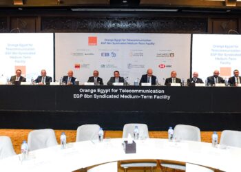 8 بنوك تقود تمويلاً مشتركًا بـ 8 مليارات جنيه لصالح أورانج مصر