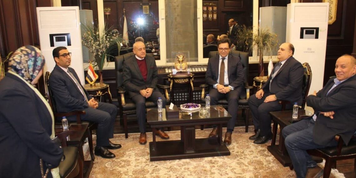 وزير الثقافة يلتقي محافظ الأقصر لبحث تكثيف التعاون