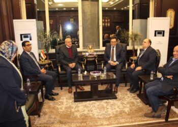 وزير الثقافة يلتقي محافظ الأقصر لبحث تكثيف التعاون