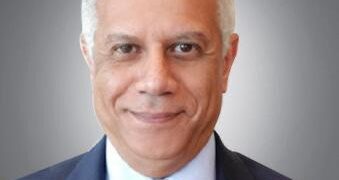 أسامة يسين قائمًا بأعمال العضو المنتدب لشركة ديجيتايز للاستثمار والتقنية