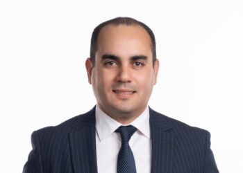 خبير تمويل: خفض الفائدة يختبر نضج قطاع التمويل متناهي الصغر