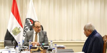 قطاع الأعمال العام و«طلعت مصطفى» يبحثان تطوير مشروعات فندقية لتعزيز الطاقة السياحية