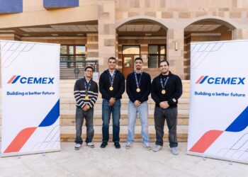 طلاب الجامعة الأمريكية يبتكرون مساكن مستدامة ضمن مسابقة سيمكس 2025