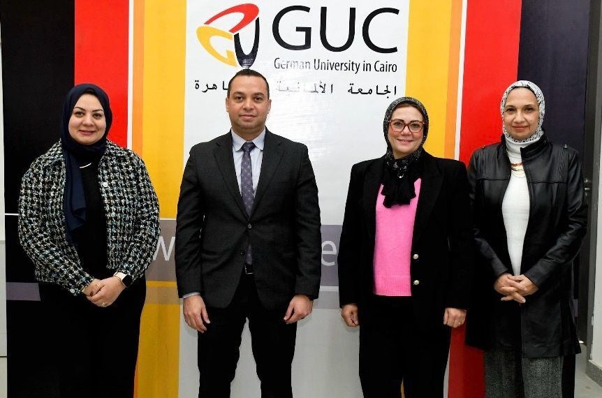 أحمد عليوة ينال دكتوراه إدارة الأعمال بامتياز عن استراتيجيات مواجهة التضخم