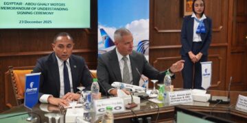 مصر للطيران توقع بروتوكول تعاون مع مجموعة أبو غالي موتورز