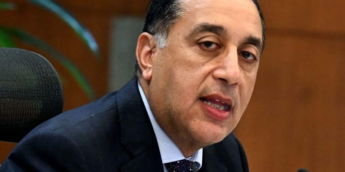 رئيس الوزراء يهنئ قداسة البابا تواضروس الثاني بعيد الميلاد المجيد