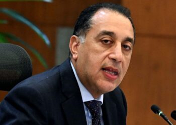 رئيس الوزراء يهنئ قداسة البابا تواضروس الثاني بعيد الميلاد المجيد