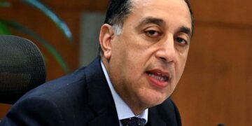 رئيس الوزراء يهنئ قداسة البابا تواضروس الثاني بعيد الميلاد المجيد