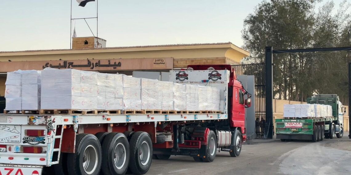 الهلال الأحمر المصري يطلق القافلة 113 «زاد العزة» محمّلة بأكثر من 5 آلاف طن مساعدات إلى غزة