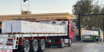 الهلال الأحمر المصري يطلق القافلة 113 «زاد العزة» محمّلة بأكثر من 5 آلاف طن مساعدات إلى غزة