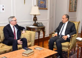 وزير الخارجية يلتقي الرئيس التنفيذي لشركة سكاتك النرويجية