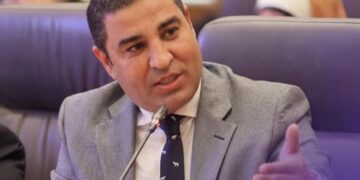 مصطفى ثابت عميدًا لكلية الحاسبات والمعلومات بجامعة النهضة