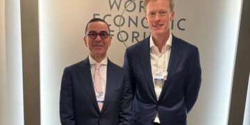 وزير الاستثمار يختتم مشاركته في دافوس بسلسلة لقاءات مع شركات عالمية