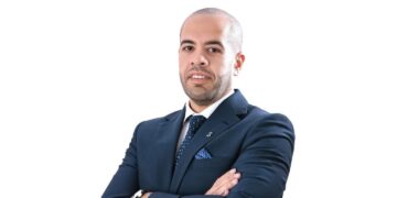 نائب يتقدم بطلب إحاطة بشأن إلغاء الإعفاء الجمركي والضريبي للهواتف الواردة من الخارج