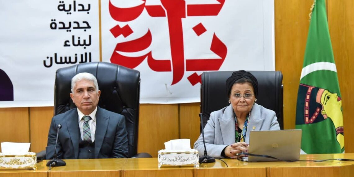 نائب وزير الصحة: جهود مكثفة لتحسين المؤشرات السكانية وتعزيز الشراكة مع المحافظة والجامعة