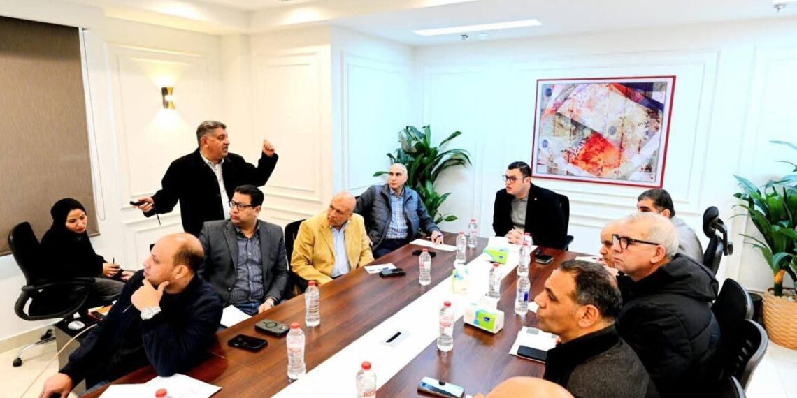 وزير الإسكان يعقد اجتماعًا بمقر جهاز مدينة حدائق أكتوبر