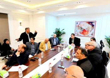 وزير الإسكان يعقد اجتماعًا بمقر جهاز مدينة حدائق أكتوبر