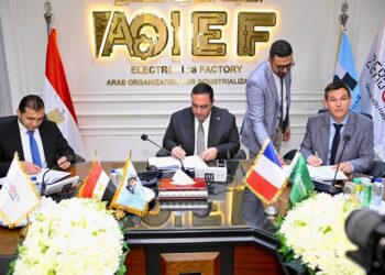 شنايدر إلكتريك وزيروتك توقعان اتفاقية لتجميع وحدات مراكز البيانات محليًا