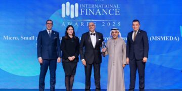 جهاز تنمية المشروعات يحصل علي جائزة International Finance Magazine