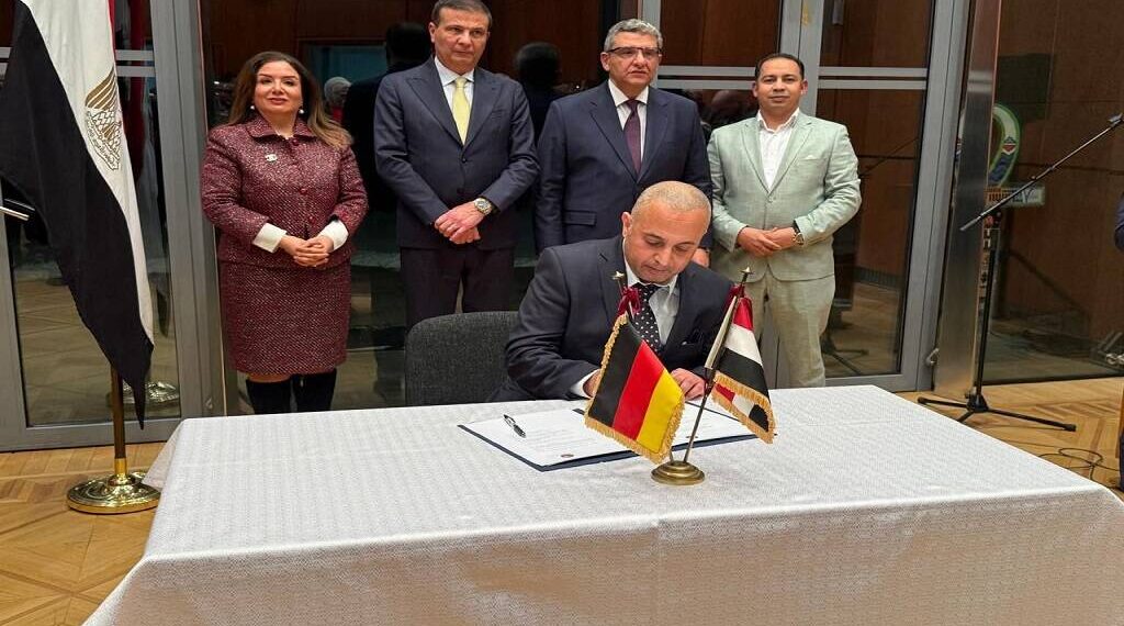 وزير الزراعة يشهد تدشين مجلس الصادرات والأعمال المصرية في شمال ألمانيا