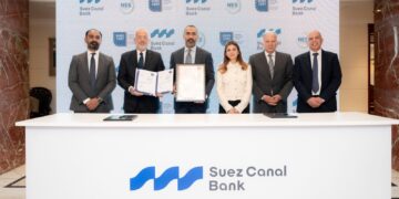 بنك قناة السويس يحصل على شهادة ISO 9001:2015 للقطاع الإداري والهندسي