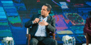 عمرو فتحي: إي آند مصر تعتمد الذكاء الاصطناعي كتحول مؤسسي مستدام قائم على البيانات والحوكمة