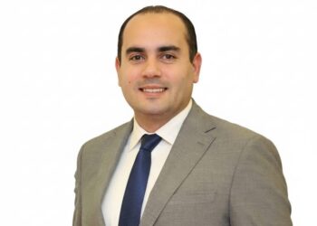 حسن عبداللطيف: إيجابيات وتوسعات مرتقبة بقطاع التمويل متناهي الصغر بعد خفض الفائدة