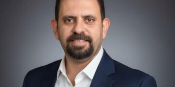 شراكة بين “راية القابضة” و”شعبة محرري الاتصالات” لدعم البنية التكنولوجية بالمركز الصحفي لنقابة الصحفيين