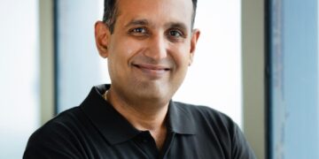 «مانيج إنجن» تطلق قدرات “الذكاء السببي” و”الذكاء الاصطناعي المستقل” في منصة “Site24x7 “