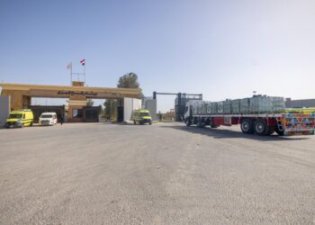 ” تحيا مصر” “وبيت الزكاة”يعلنان دخول 780 طن من المواد الغذائية لقطاع غزة