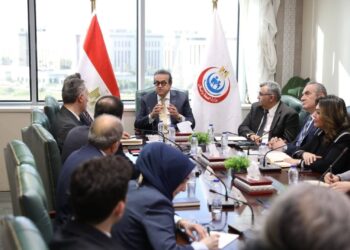 وزارة الصحة والسكان تبحث مع شركة تركية رائدة تسريع تنفيذ مدينة العاصمة الطبية