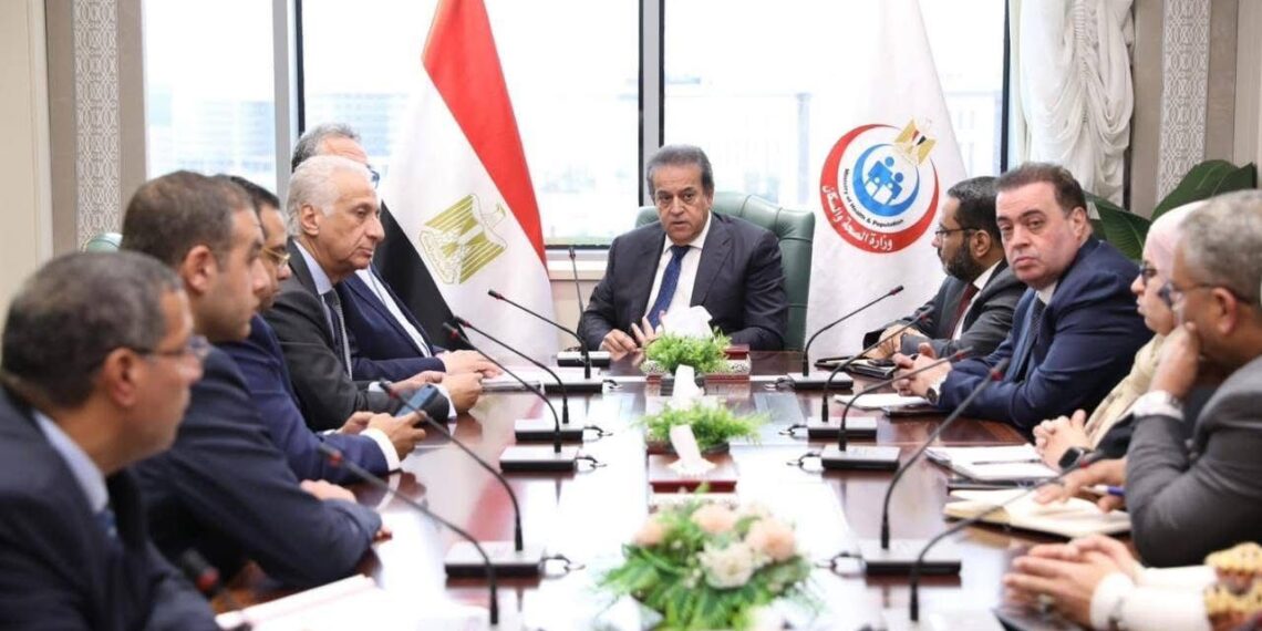 «الصحة» تبحث مع شركتي «تكنويڤ» و«ميدبوت» تفعيل تقنية الروبوت الجراحي