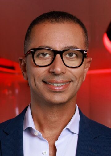 محمد عبد الله، الرئيس التنفيذي والعضو المنتدب لشركة ڤودافون مصر، والرئيس الإقليمي للأسواق الدولية بمجموعة ڤوداكوم