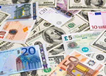 تعرف علي أسعار العملات الرئيسية مقابل الجنيه خلال تعاملات اليوم