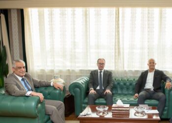 جمبلاط: جذب الاستثمارات وتعميق التصنيع المحلي أولوية المرحلة المقبلة