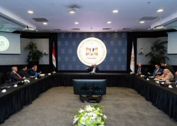 وزير الاستثمار يبحث دعم الشركات الناشئة وتيسير إجراءات التأسيس والتمويل