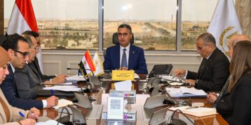 اجتماعًا موسعًا للتموين لمتابعة الاحتياطي الاستراتيجي من السلع