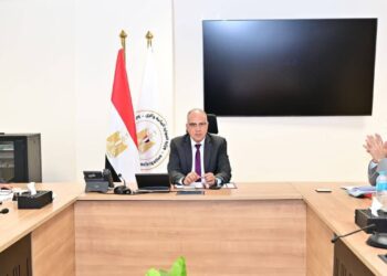 “سويلم” يتابع موقف استلام مصلحة الميكانيكا والكهرباء لمحطات الرفع