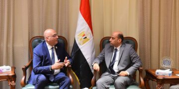 “العمل”تسعي لتعزيز التعاون مع “تنمية المشروعات المتوسطة والصغيرة ومتناهية الصغر 