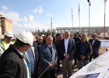 وزير النقل يتفقد مواقع تنفيذ المرحلة الأولى من مترو الإسكندرية