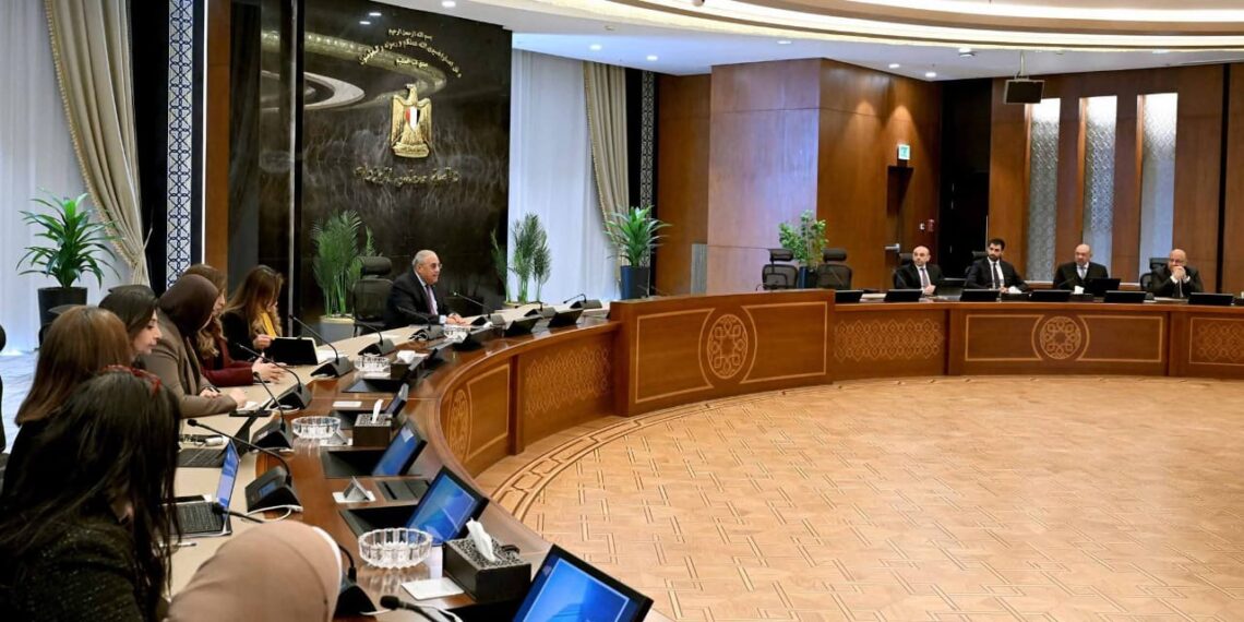 الحكومة تُسرع برنامج الطروحات وتوافق على أسس التقييم العادلة لبنك القاهرة