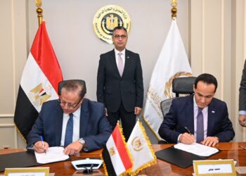 التموين توقع بروتوكول لتكامل قواعد بيانات السجل التجاري