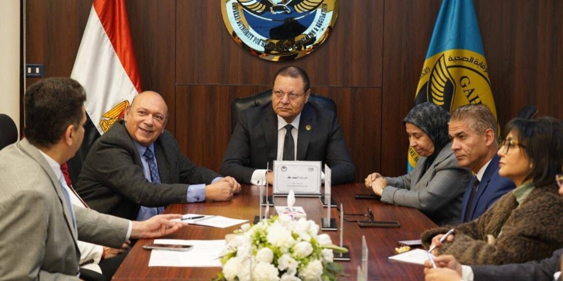 مصر تبدأ إعداد أول معايير وطنية لتنظيم مراكز التجميل وعيادات الليزر