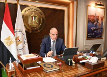 سويلم: نحرص علي تعزيز دور المرأة القيادي في قطاع المياه